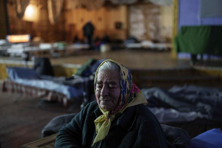 US aid freeze puts at risk Ukraine’s wartime help for frontline evacuees