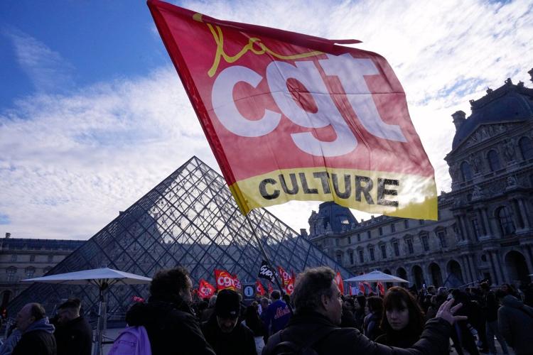 Louvre workers vote to extend a strike at the world's most visited museum