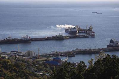 Report: Oil price cap takes small slice of Russia's revenue