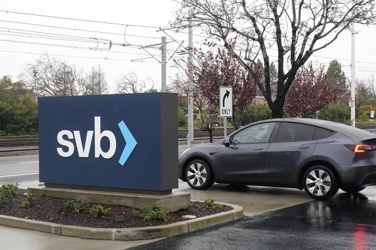 Silicon Valley Bank seized after run by depositors