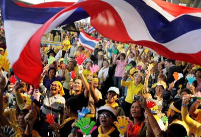 Thai court acquits several anti-Thaksin protesters who occupied Bangkok airports in 2008