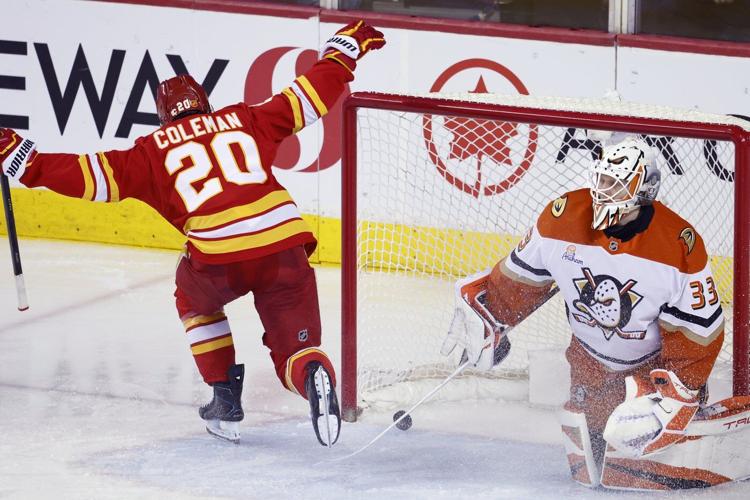 Granlund caps hat trick with OT winner as Ducks defeat Flames 3-2