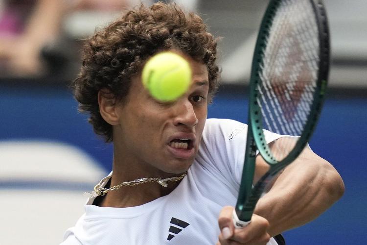 Gabriel Diallo advances, Denis Shapovalov exits at Madrid Open