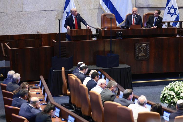 Trump heads to Egypt after urging Israel to seize chance for peace and pressing for Netanyahu pardon