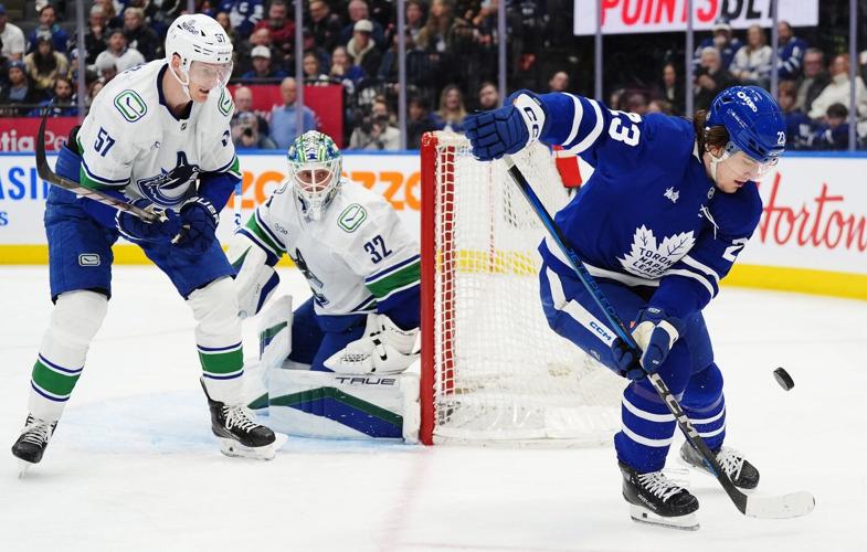 Canucks overcome travel woes to down Maple Leafs 3-0