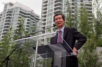 Michael Chan poursuit le SCRS et les journalistes sur les allégations d'ingérence