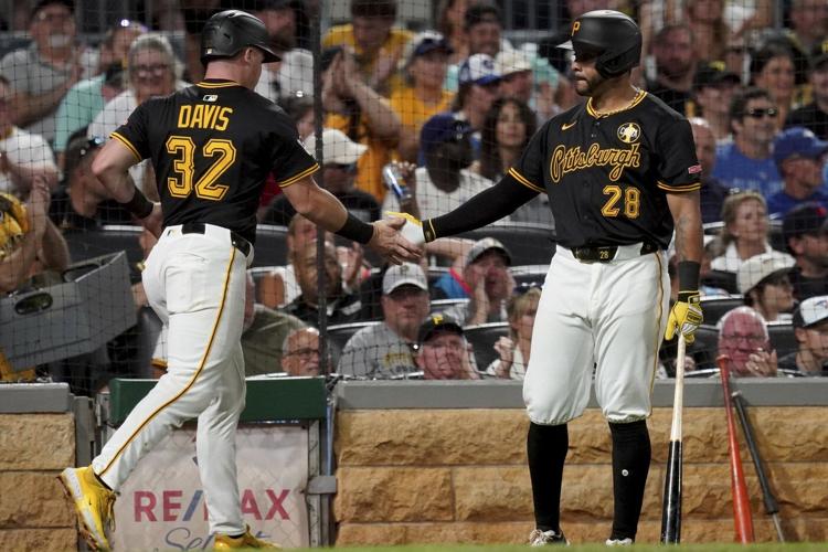 Skenes shines as Pirates capitalize on Blue Jays' errors for 5-2 win