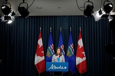 Alberta premier's policy changes around trans youth could be harmful: doctors