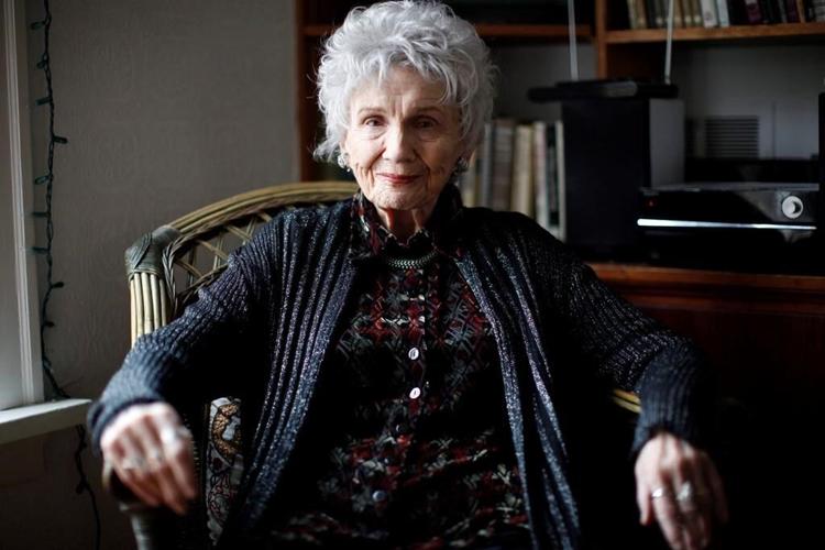 Alice Munro, Nobel literature winner revered as short story master, dead at 92