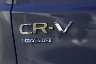 Automakers caught in 'cat-and-mouse game' with car thieves as auto thefts surge