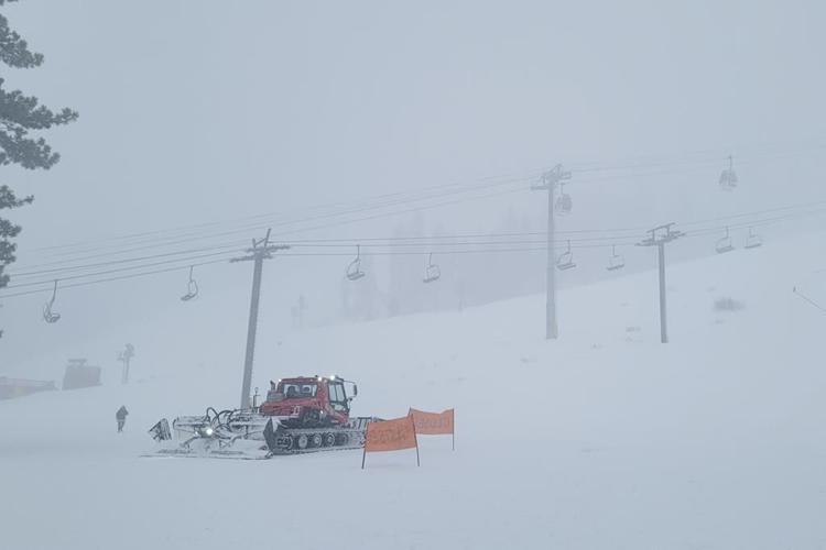California ski resort reopens as workers clear debris from deadly avalanche