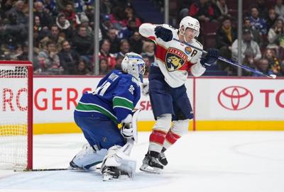 Bennett scores twice, Panthers end skid with 5-1 win over struggling Canucks