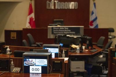 Toronto councillors get 24 per cent pay bump, first non-inflationary hike since 2006