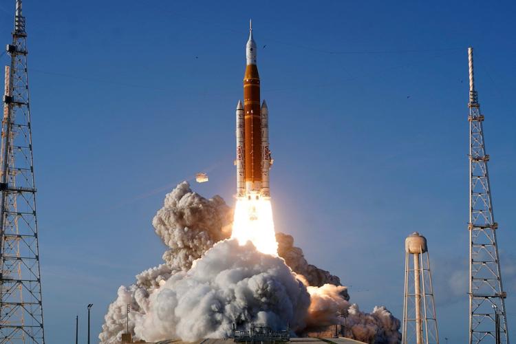 ��ɫtv company's winning innovation a giant leap for drinking water on the moon
