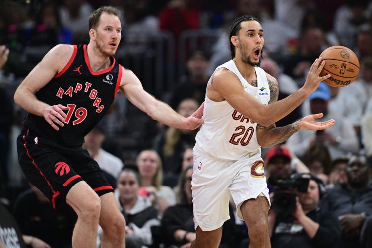 Schroder, Mobley rally Cavaliers in 4th quarter for 125-120 win over Raptors to take 3-2 series lead