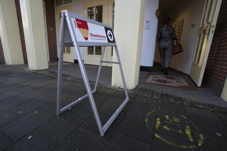 Dutch go to polls in midterm provincial elections