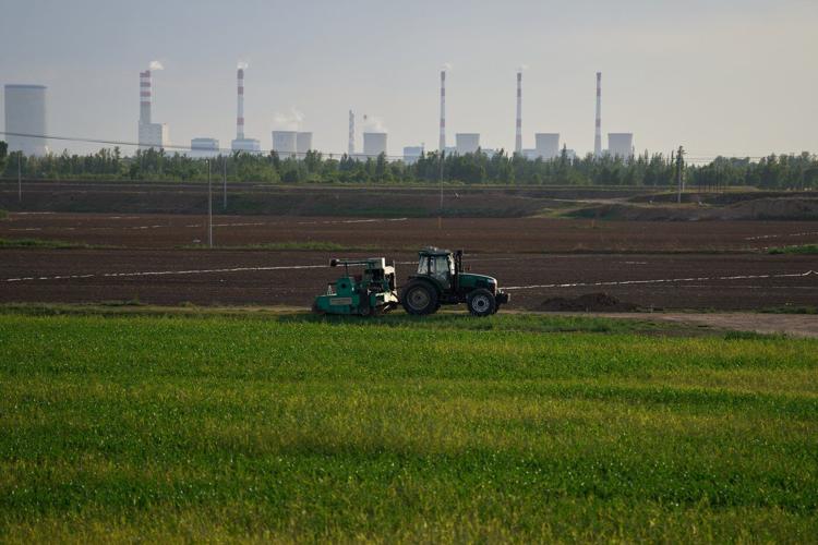 China's Inner Mongolia bets on solar and wind but coal stays close