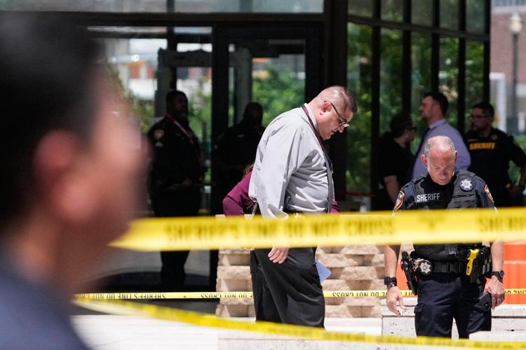 Texas deputy wounded, suspect held in shooting outside Houston courthouse, authorities say