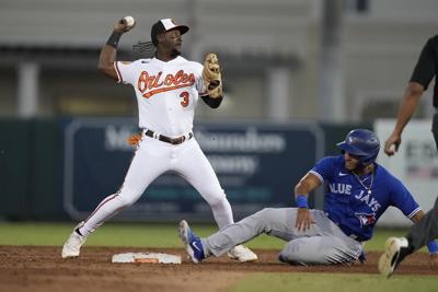 Baltimore Orioles overcome early deficit to register 7-4 victory over Blue Jays
