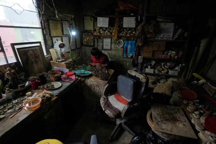 Mexican artisans turn clay into Trees of Life that are celebrated worldwide