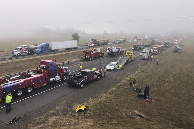 1 killed in foggy Oregon crash involving dozens of vehicles