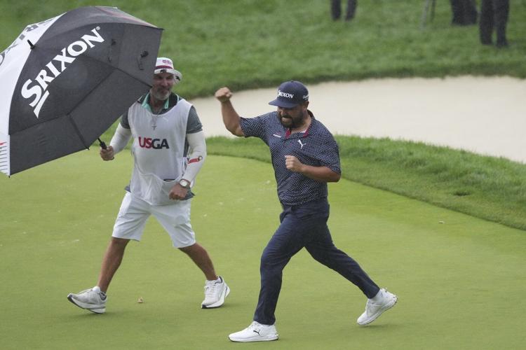 J.J. Spaun weathers the worst of wet Oakmont to win U.S. Open
