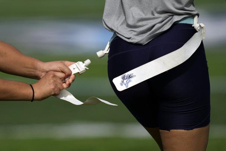 U �����ջ��� to introduce women's flag football as a pilot sport