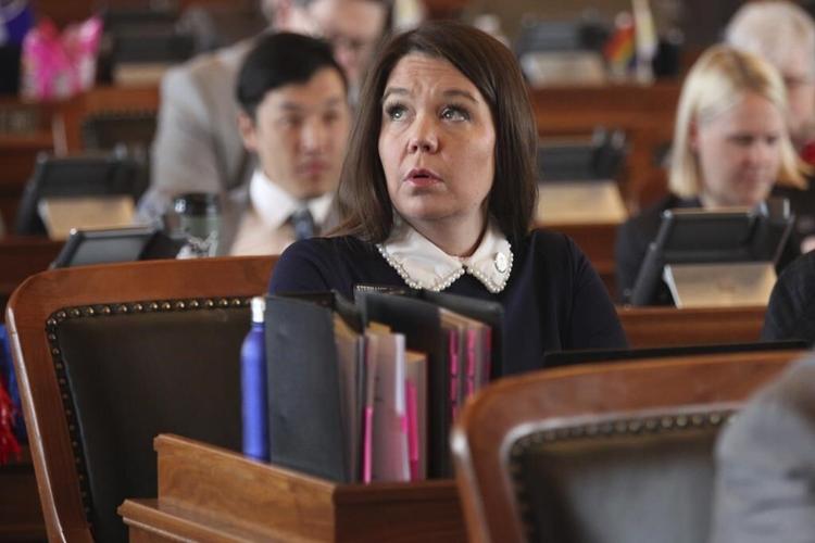 Kansas abortion providers face new rule after veto overriden