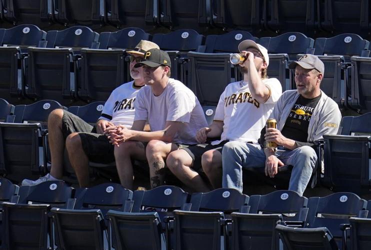 Pitcher criticizes MLB teams for extending alcohol sales