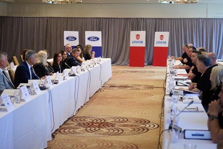 Ford, autoworkers' union meet today to kick off contract talks