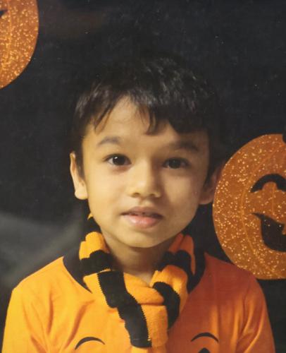 Man pleads guilty to murders of two adults, four children in Ottawa