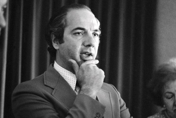 Ron Nessen, press secretary to President Ford, dies at 90