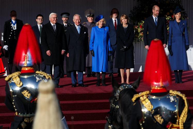 German president gets royal welcome at start of first UK state visit in 27 years