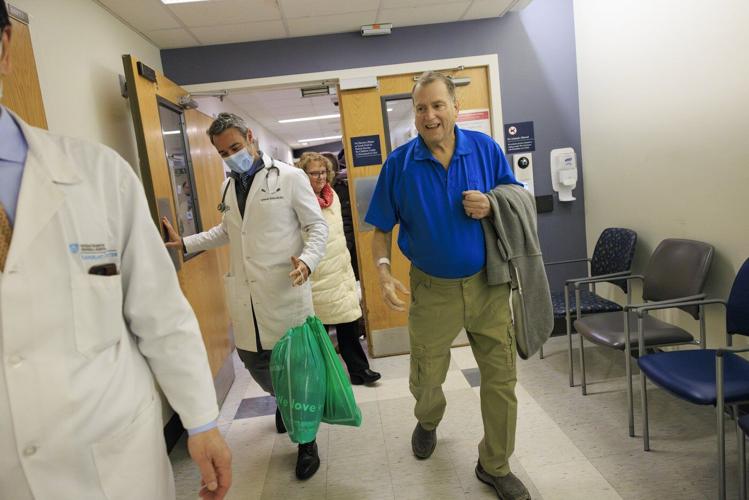 New Hampshire man is 2nd person known to be living with a pig kidney