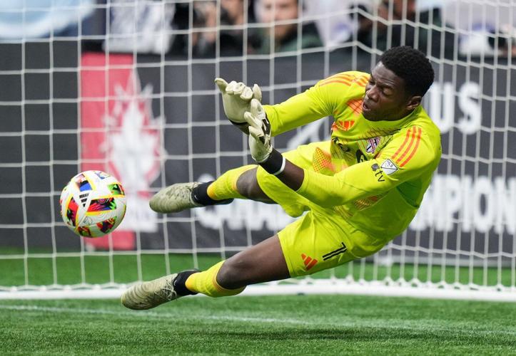 Veteran goalkeeper Sean Johnson says goodbye, makes Toronto FC departure official