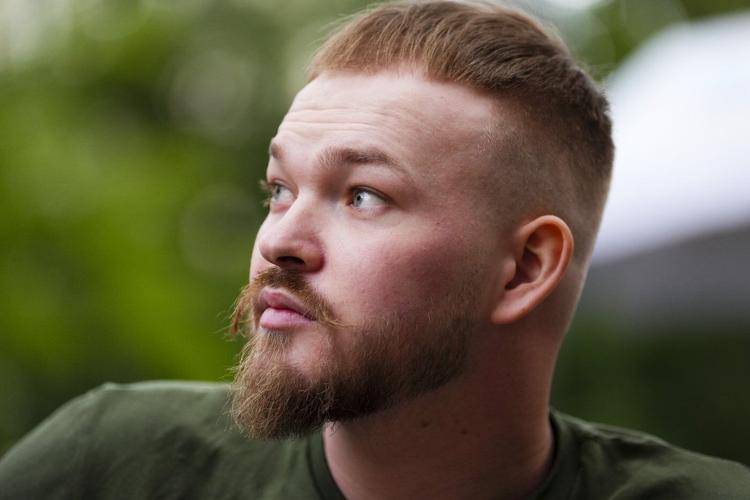 'Nothing's changing': Calgary man recovering in Ukraine sees no end to war