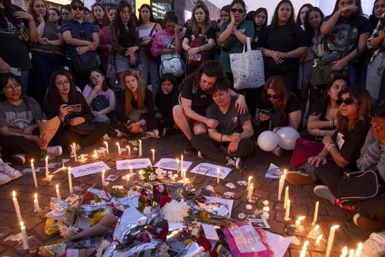 Liam Payne's father arrives in Buenos Aires days after the pop star's fatal hotel plunge