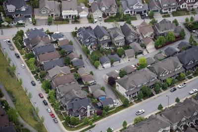 'Bank of mom and dad' study: B.C. high earners get housing boost if parents also own