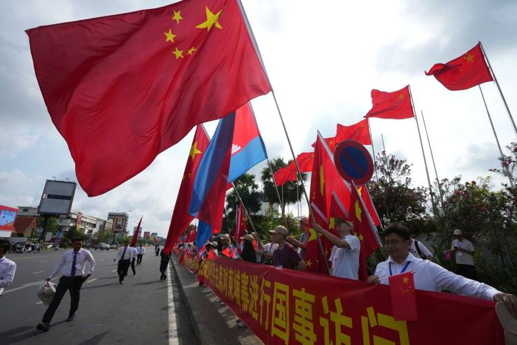 China’s leader Xi Jinping arrives in Cambodia to wrap up 3-nation Southeast Asia tour
