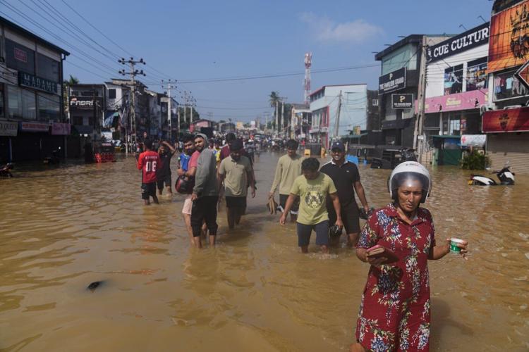 Flooding recovery efforts underway in Indonesia, Sri Lanka and Thailand as death tolls rise