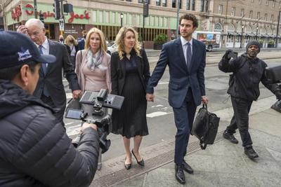 Elizabeth Holmes has 2nd child as prison sentence looms