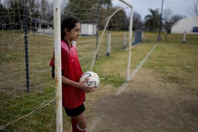 Argentina turns its attention to youth divisions in search of a Messi-like player in women's soccer