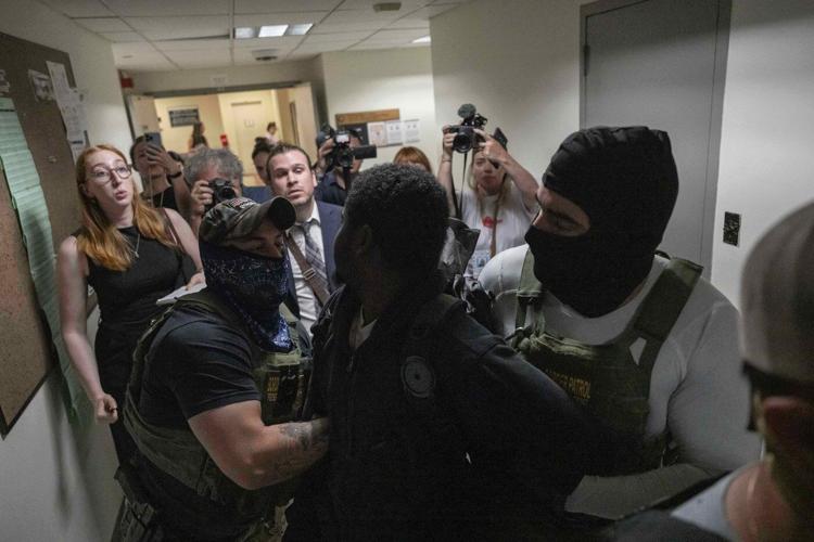 Federal lawsuit seeks to stop ICE agents from arresting people at immigration courts