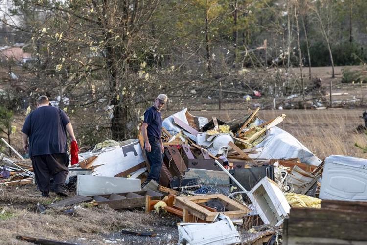Powerful storms slam South; at least 6 killed in Alabama
