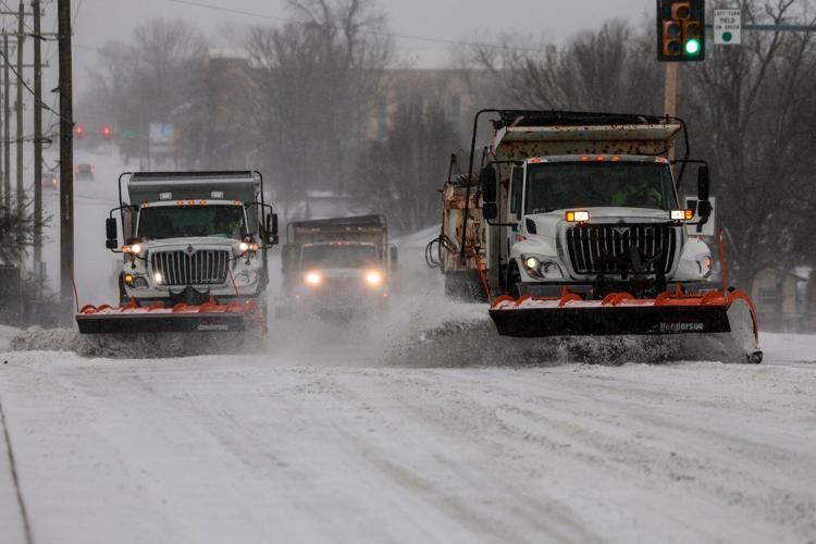 Thousands of flights canceled as major winter storm moves across the US