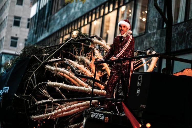 Rockefeller Center Christmas tree arrives in Manhattan, kicking off New York's holiday season