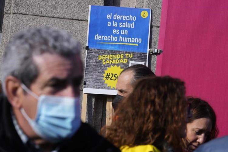 Spain: Hundreds of thousands march for Madrid's healthcare