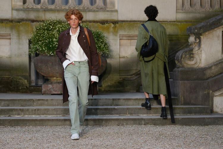 Dior moves Paris men’s show earlier as heat wave grips city