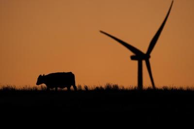 World on pace for significantly more warming without immediate climate action, report warns