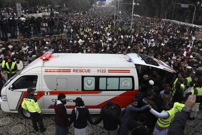 Thousands of mourners in Islamabad attend funeral for Pakistani cleric gunned down in broad daylight